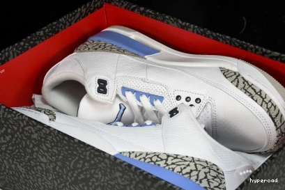 Hyperoad WHITE RETRO 3 “UNC” JORDAN AIR 0829